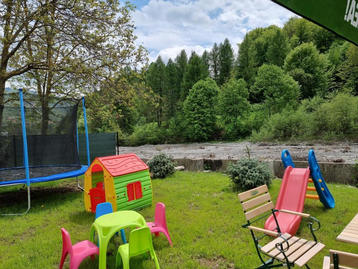 Hanul Doftana Trăisteni Exterior foto